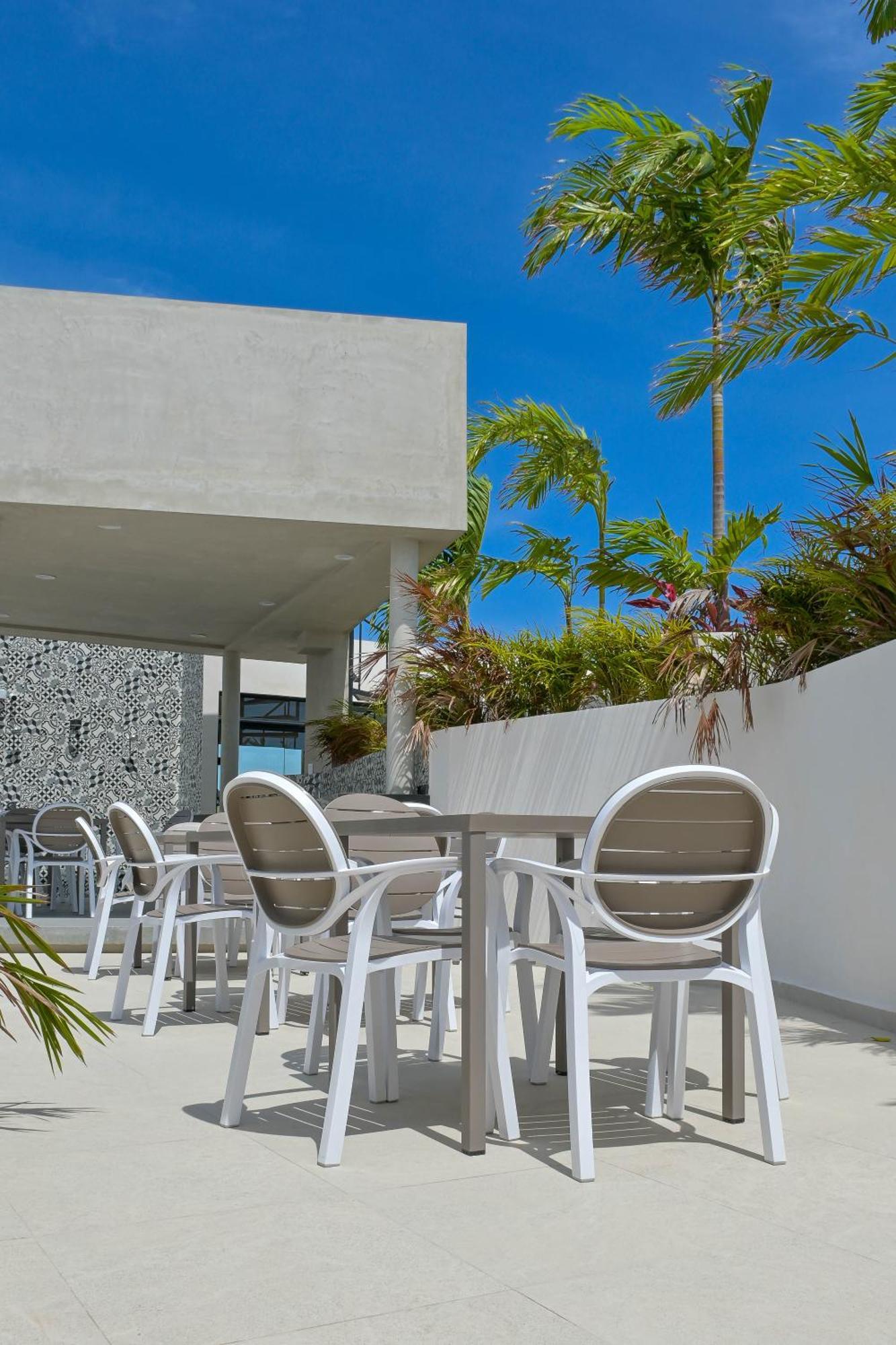 Urban Towers Playa Del Carmen Leilighet Eksteriør bilde