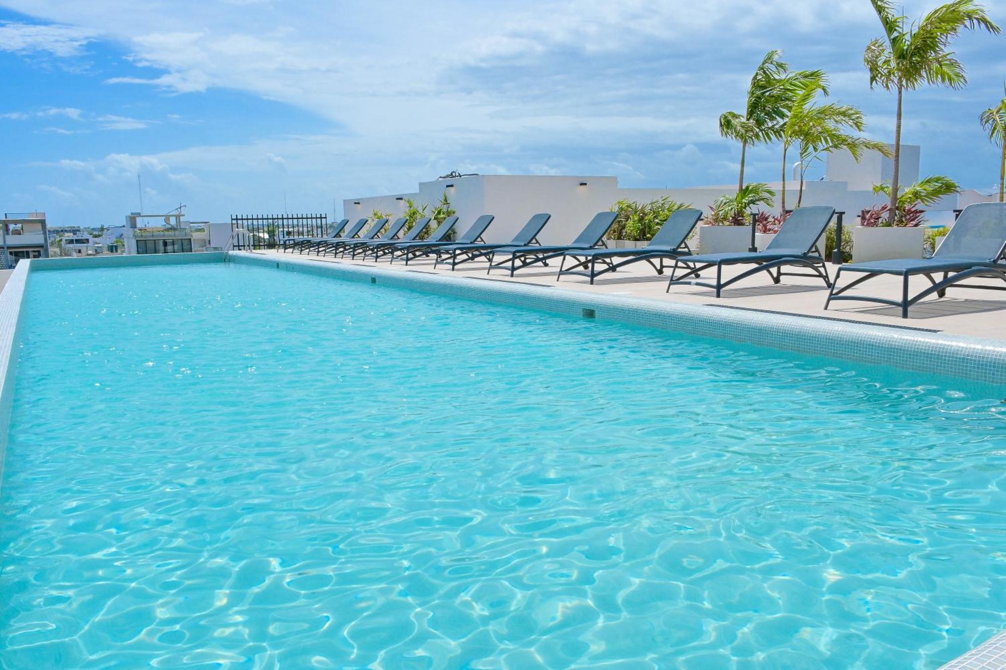 Urban Towers Playa Del Carmen Leilighet Eksteriør bilde